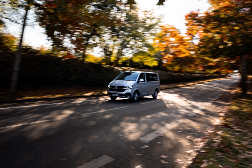 Volkswagen Caravelle - Minibus