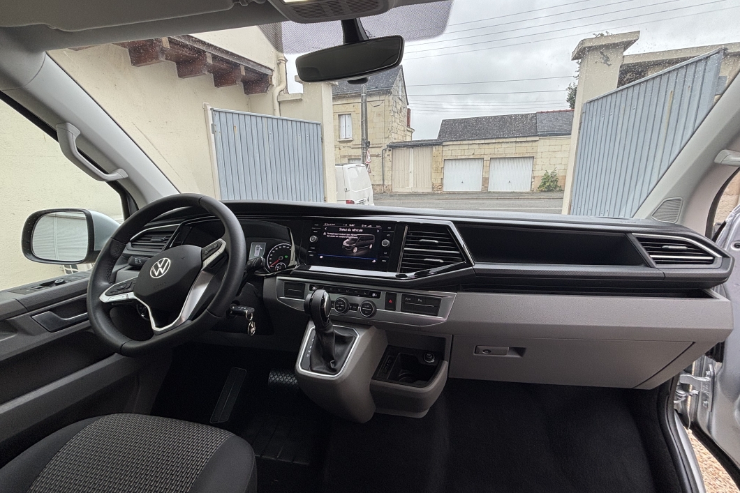 Volkswagen Caravelle - Minibus