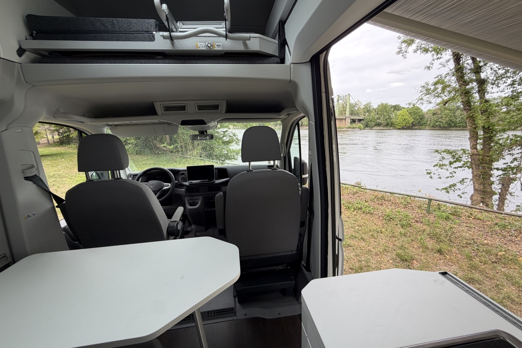 Volkswagen Grand California Blanc